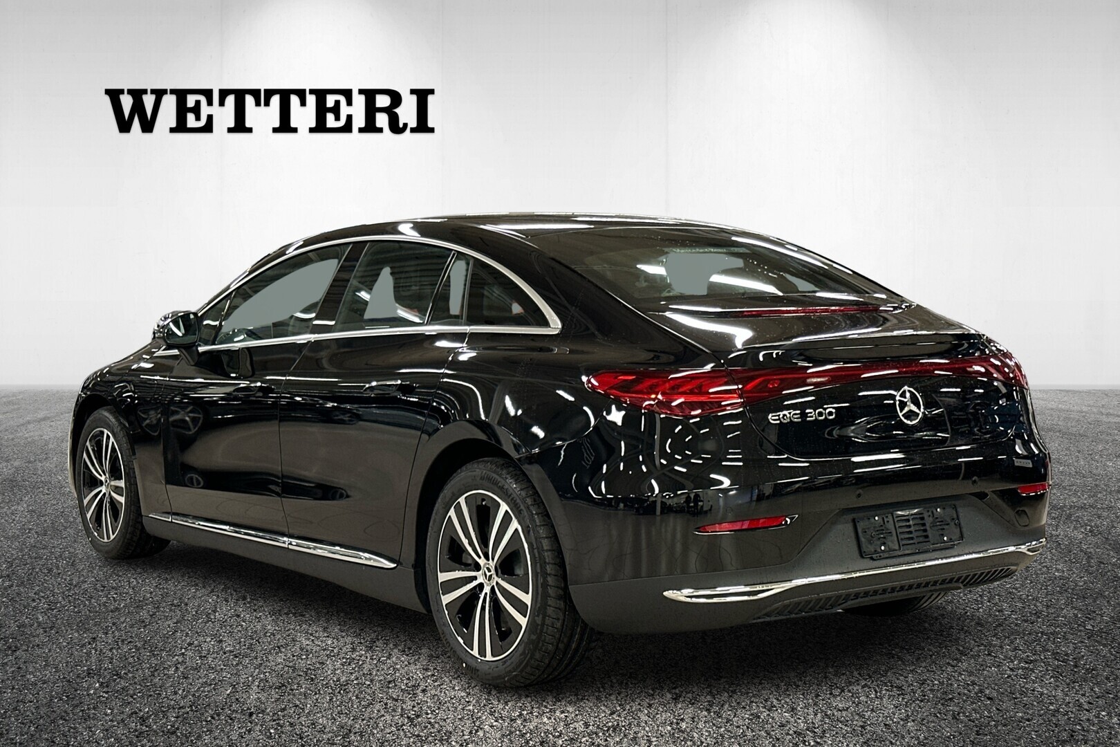 MERCEDES-BENZ EQE 2025