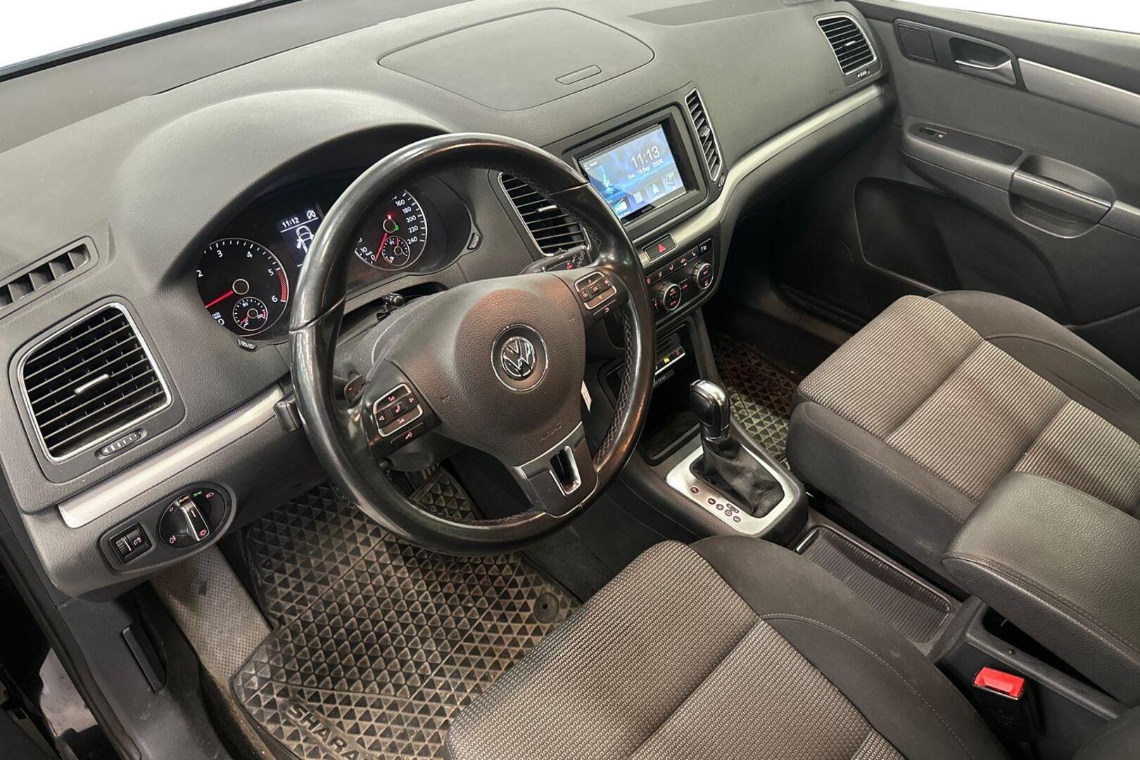 VOLKSWAGEN Sharan 2013
