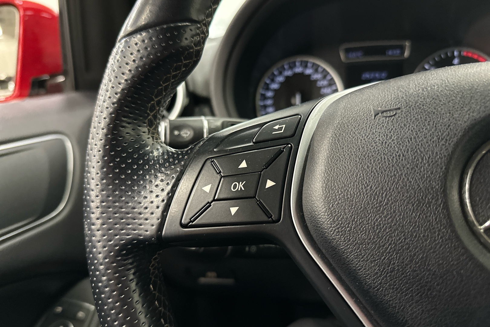 MERCEDES-BENZ B 2013