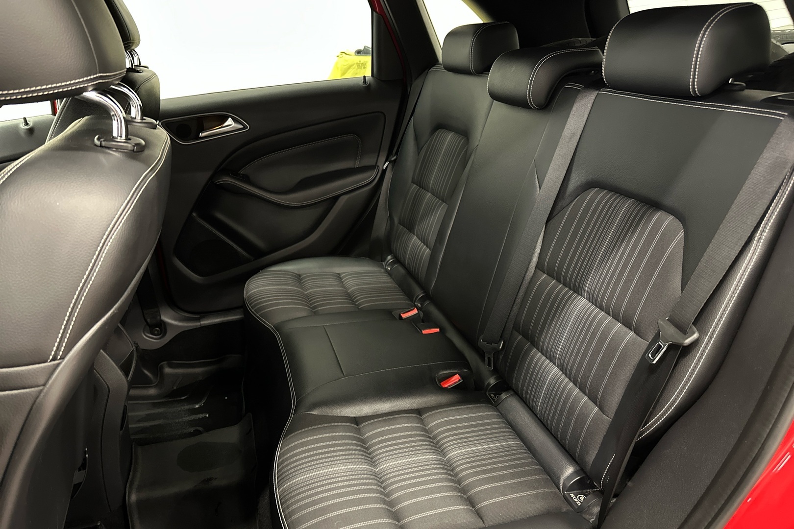 MERCEDES-BENZ B 2013