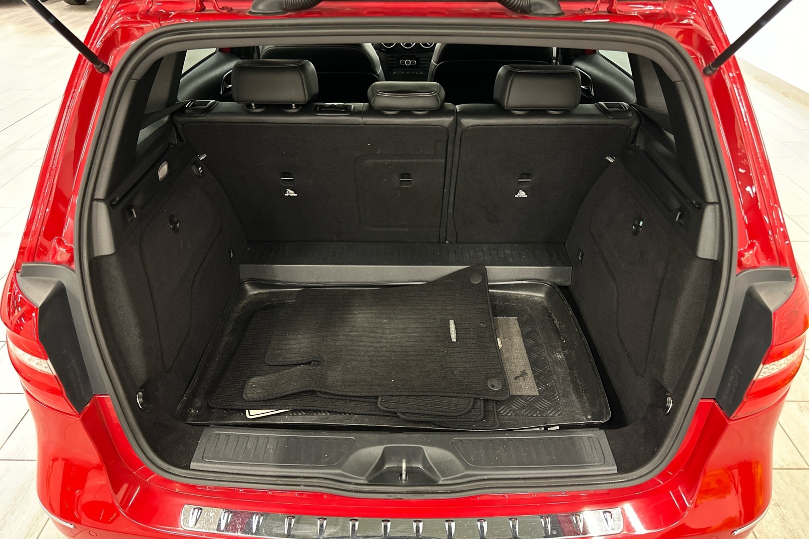 MERCEDES-BENZ B 2013