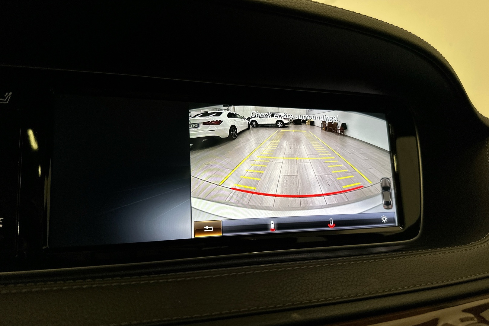 MERCEDES-BENZ S 2015