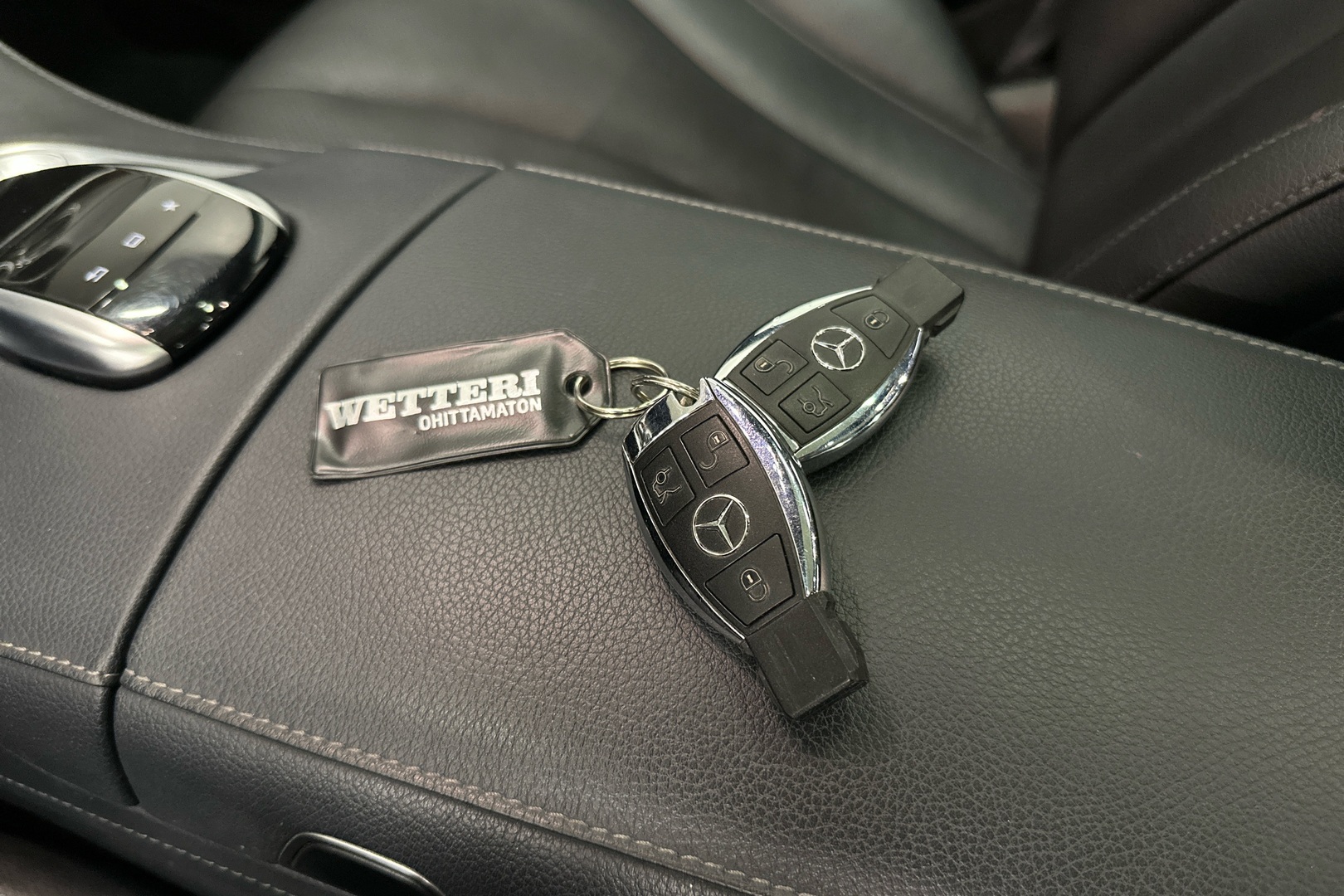 MERCEDES-BENZ S 2015