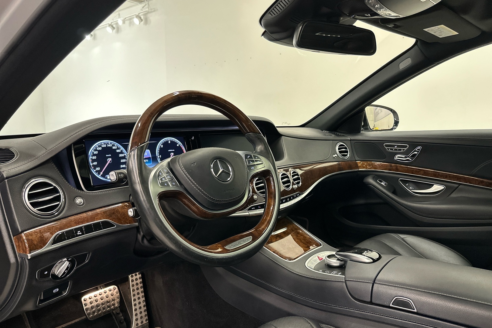 MERCEDES-BENZ S 2015