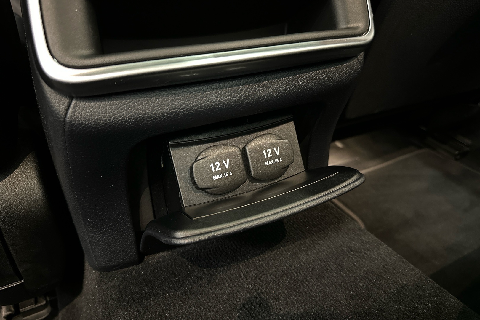 MERCEDES-BENZ S 2015