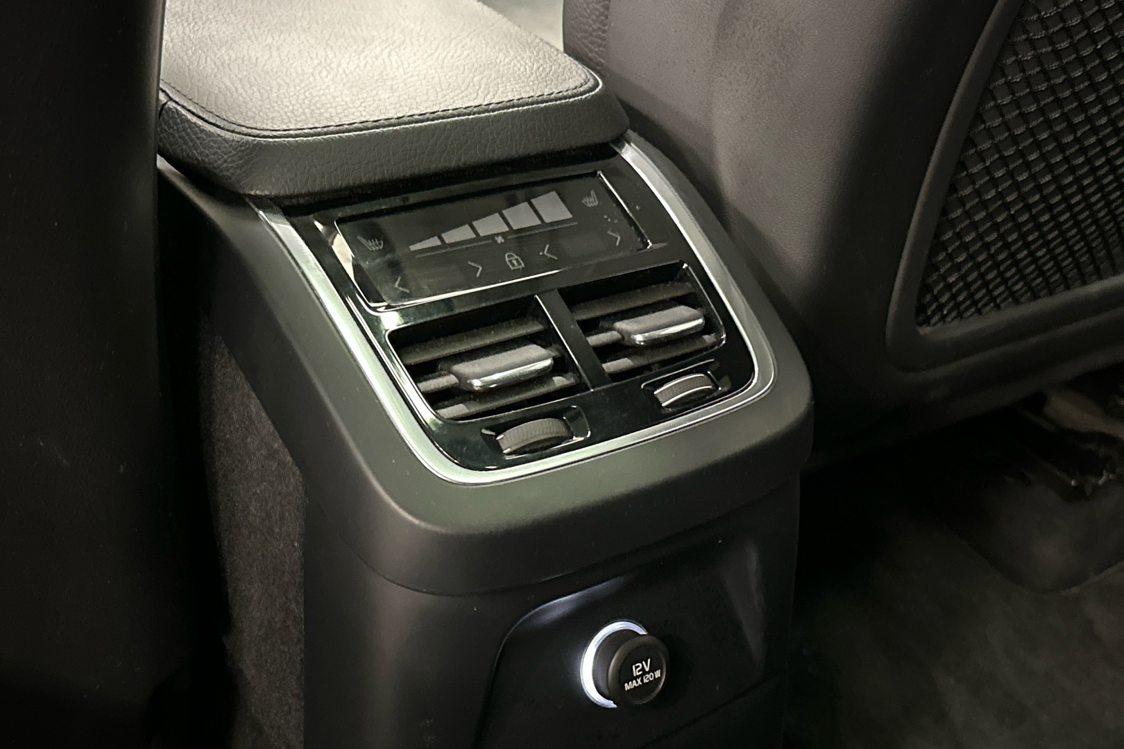 VOLVO XC90 2019