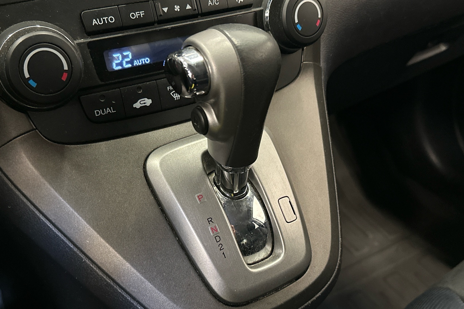 HONDA CR-V 15