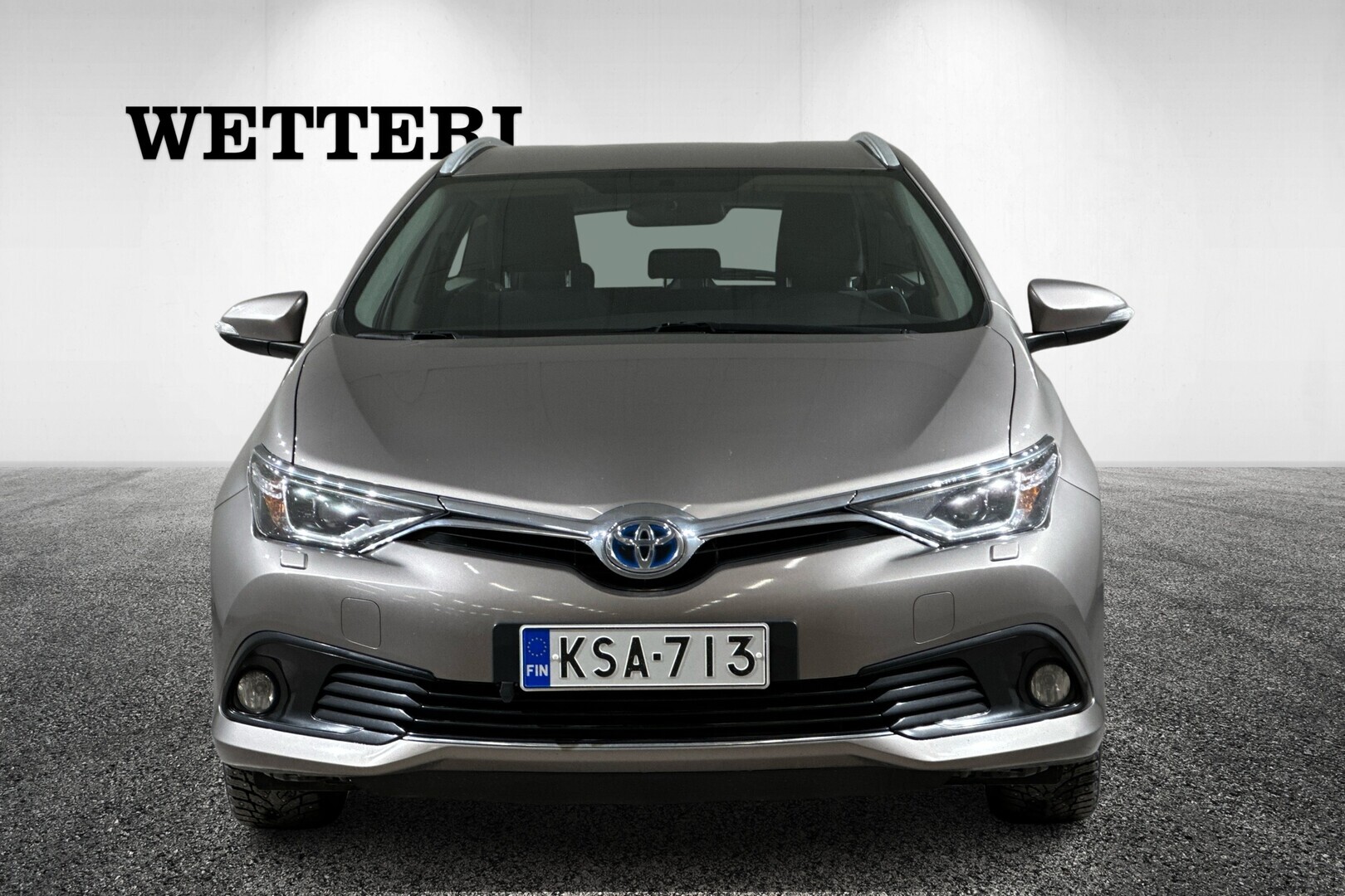 TOYOTA Auris 2016