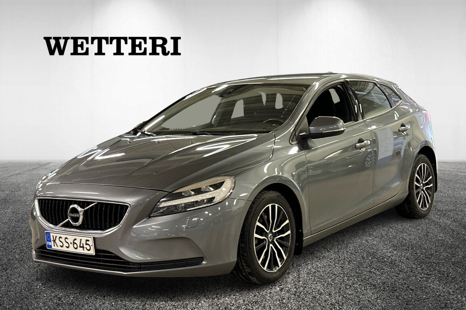 VOLVO V40 2017