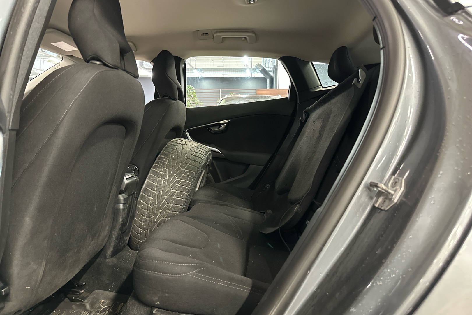 VOLVO V40 2017