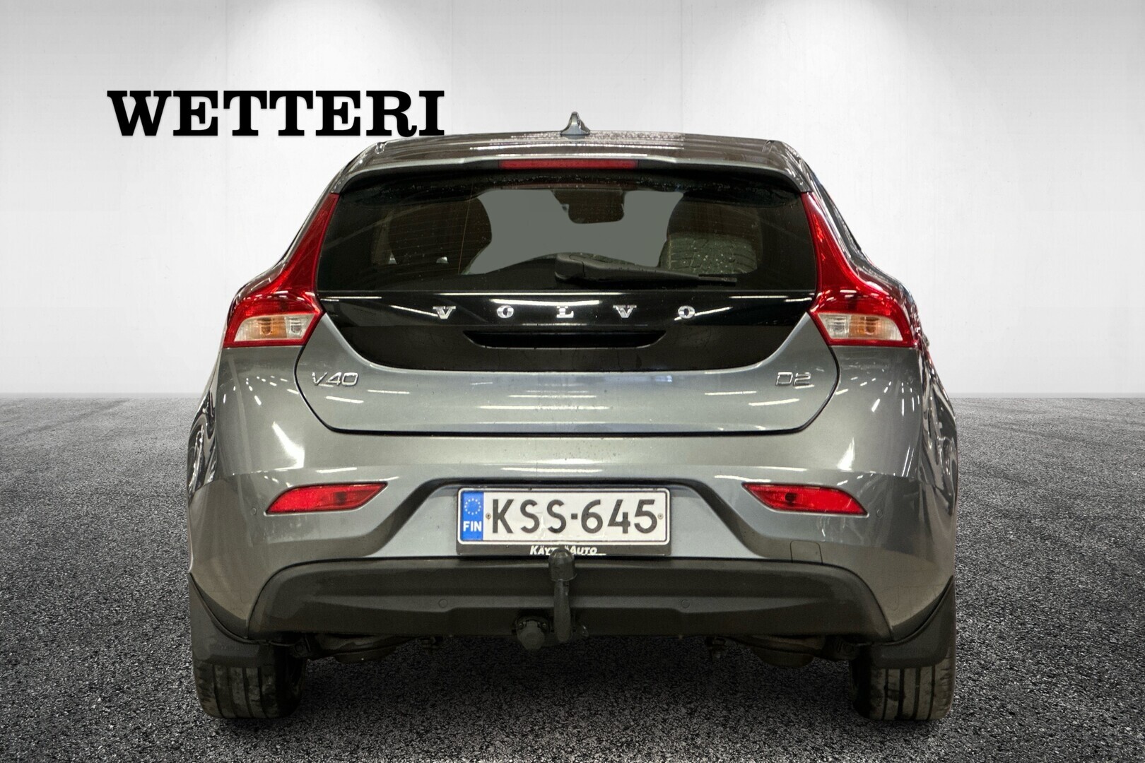 VOLVO V40 2017