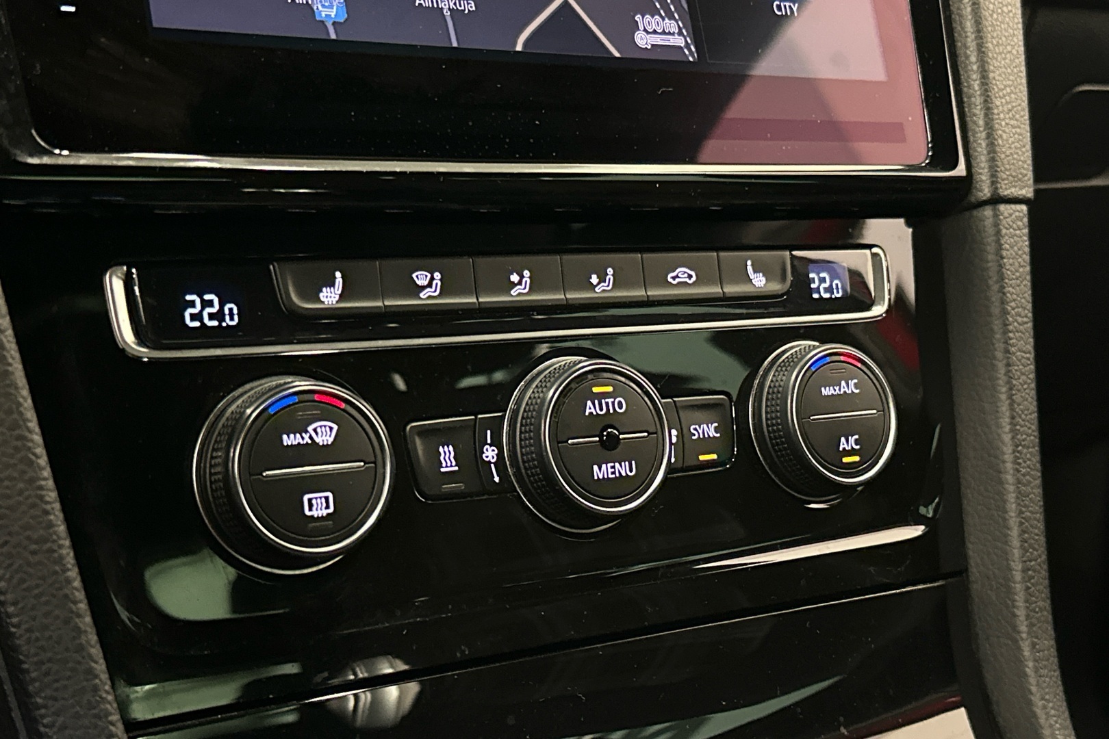 VOLKSWAGEN Golf 20