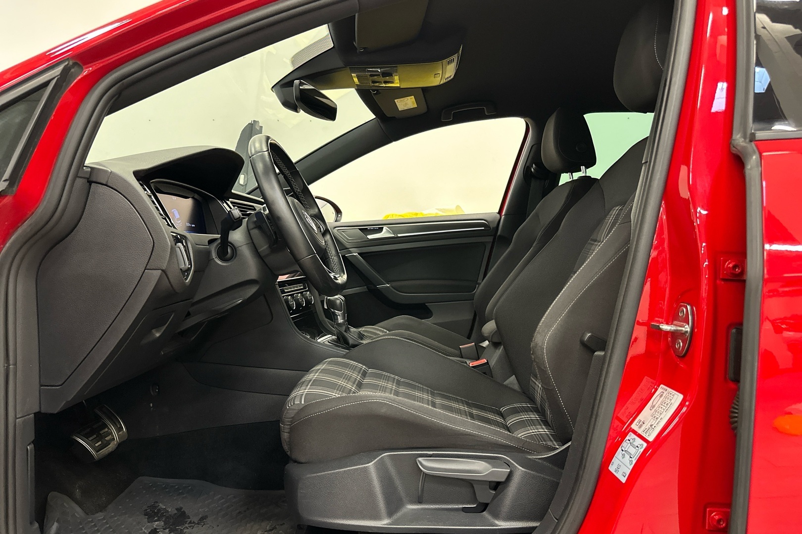 VOLKSWAGEN Golf 8