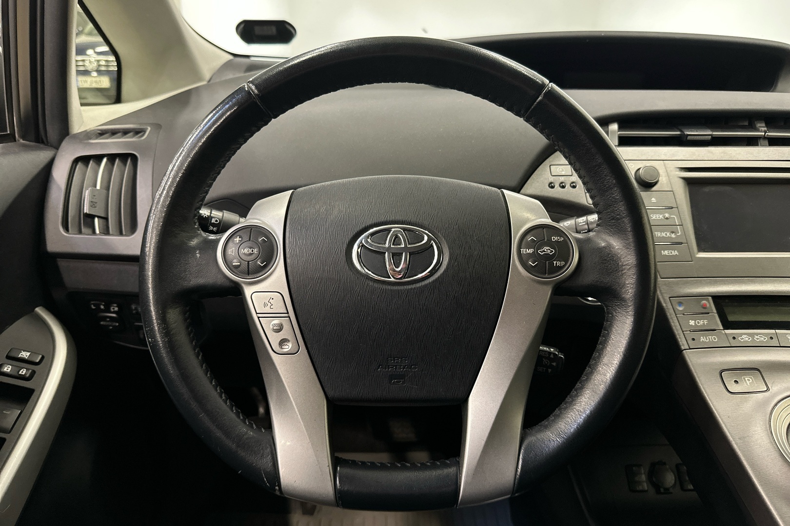 TOYOTA Prius Plug-in 2015