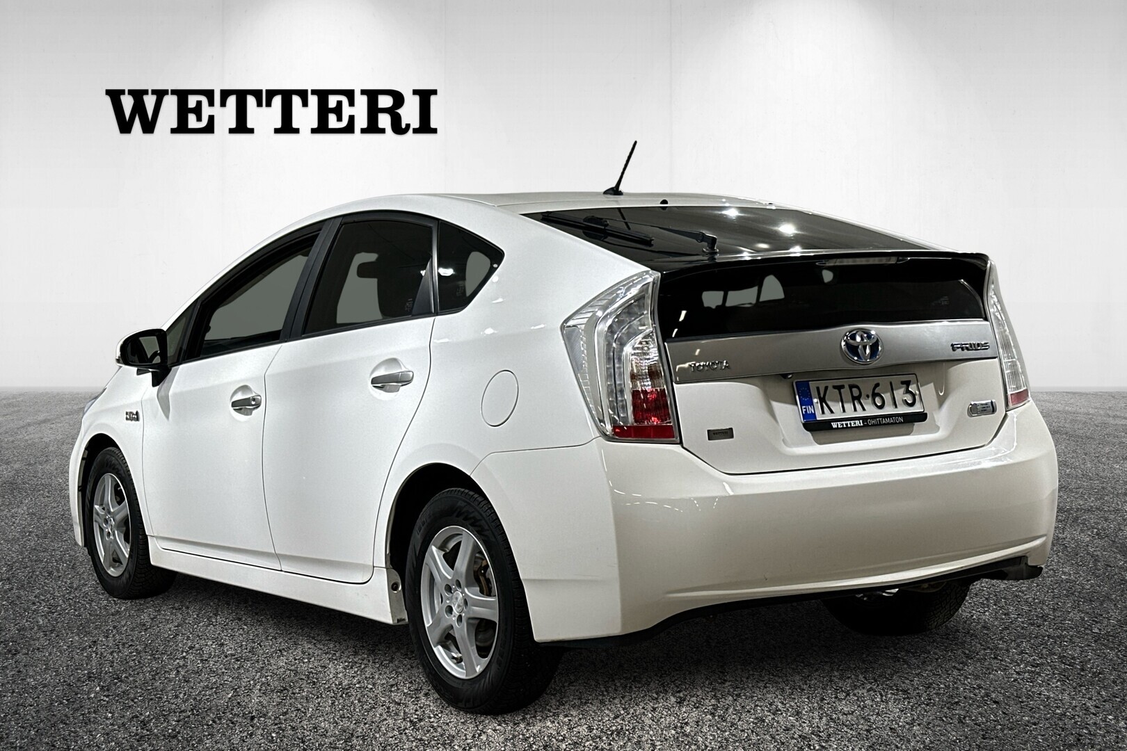 TOYOTA Prius Plug-in 2015