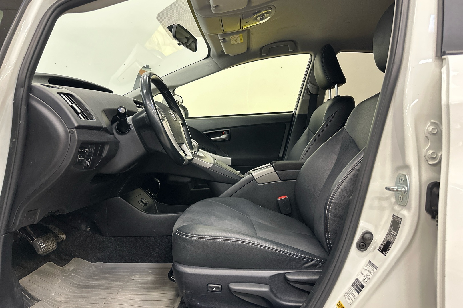 TOYOTA Prius Plug-in 2015