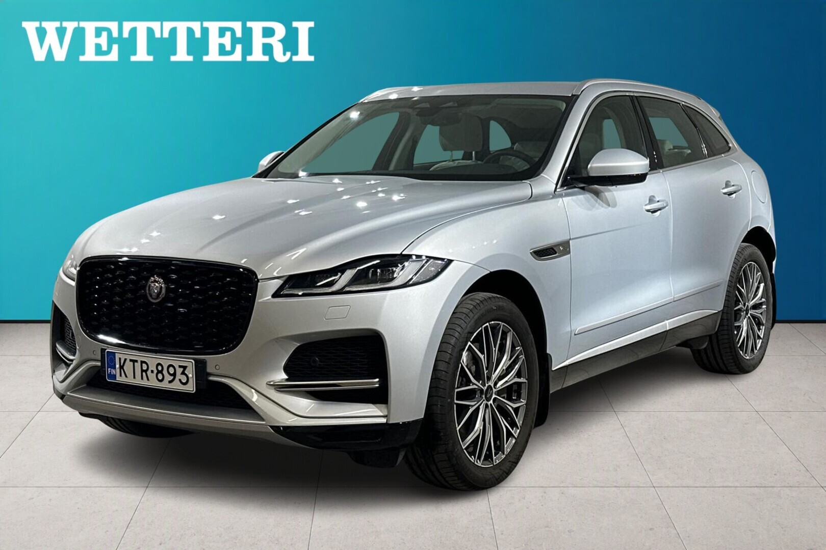 JAGUAR F-PACE 1