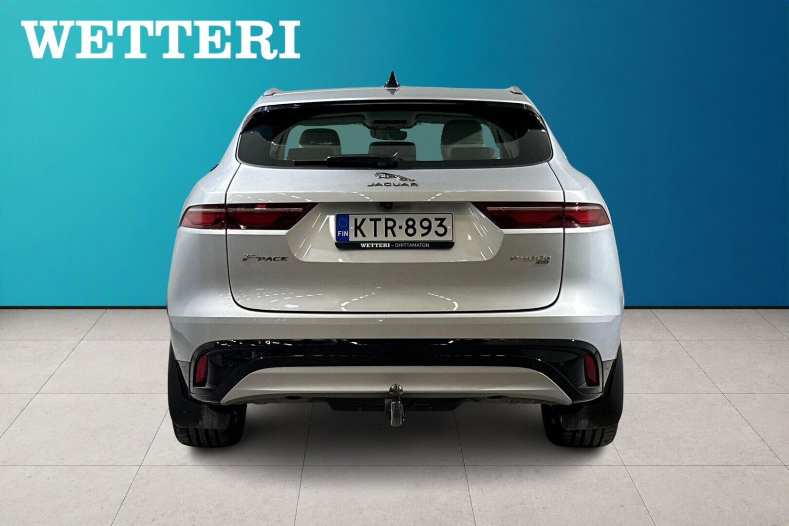 JAGUAR F-PACE 6