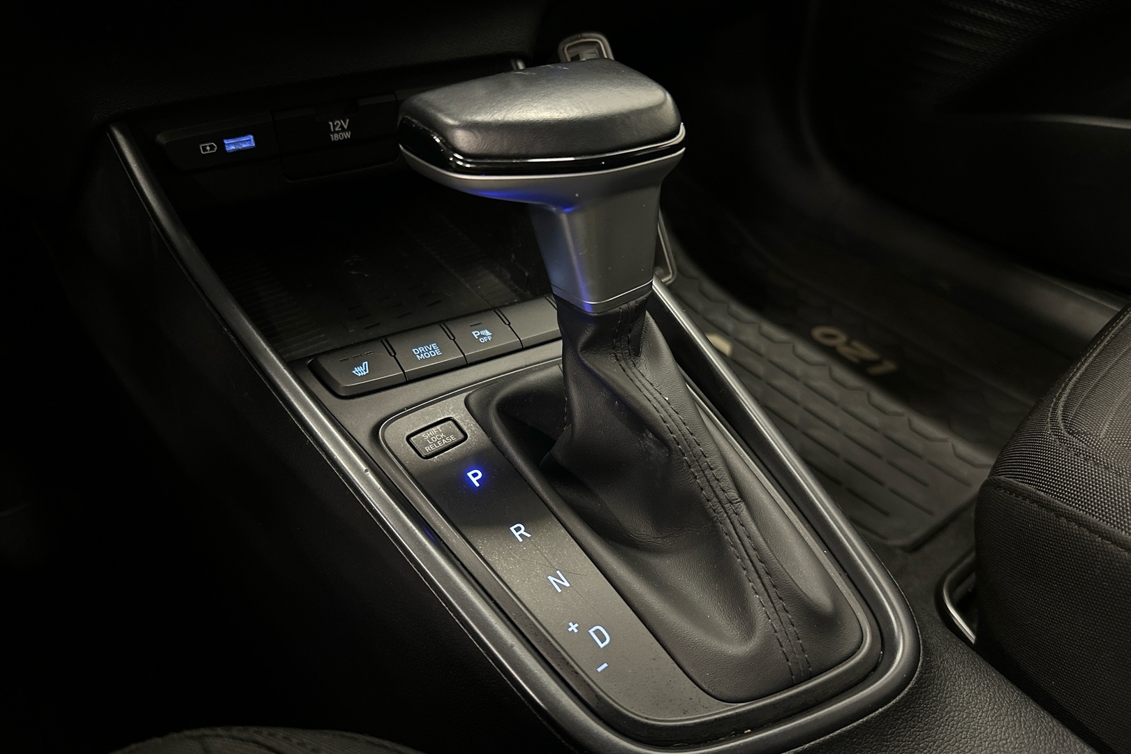 HYUNDAI i20 Hatchback 2021