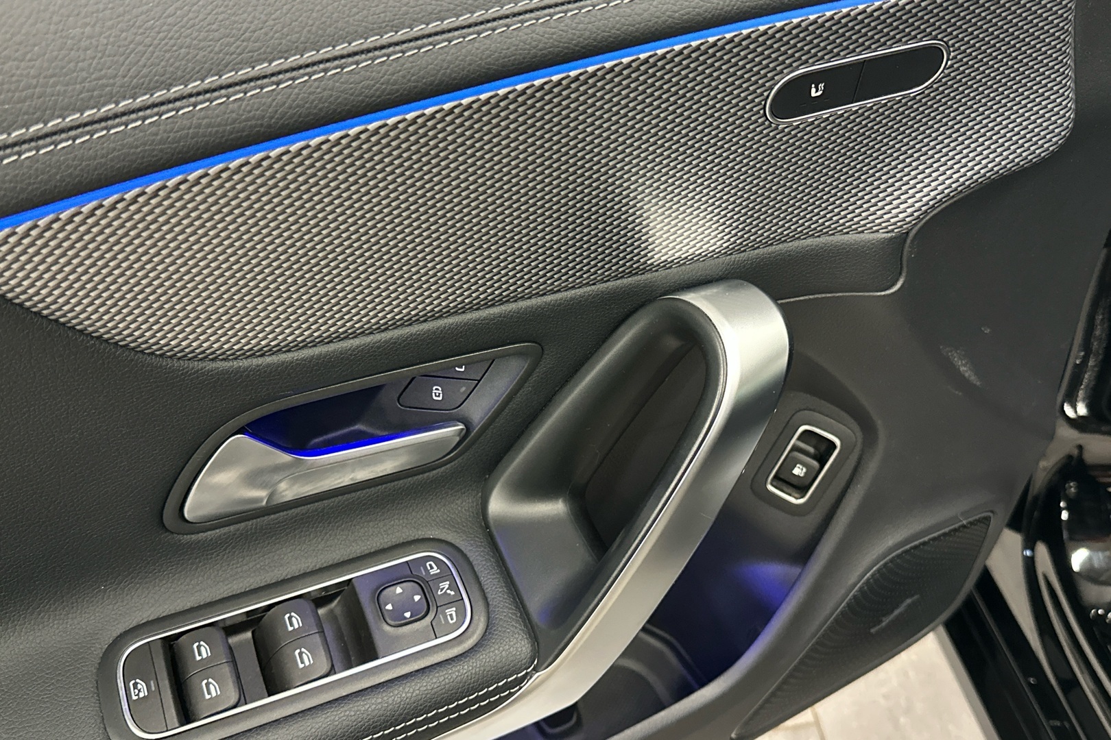 MERCEDES-BENZ CLA 2021