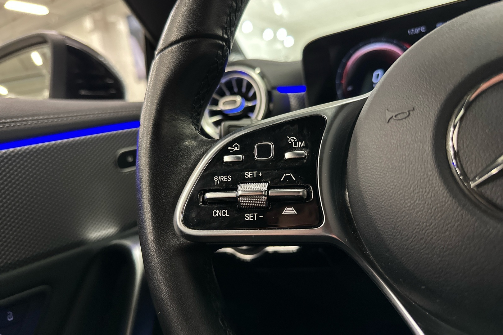 MERCEDES-BENZ CLA 2021