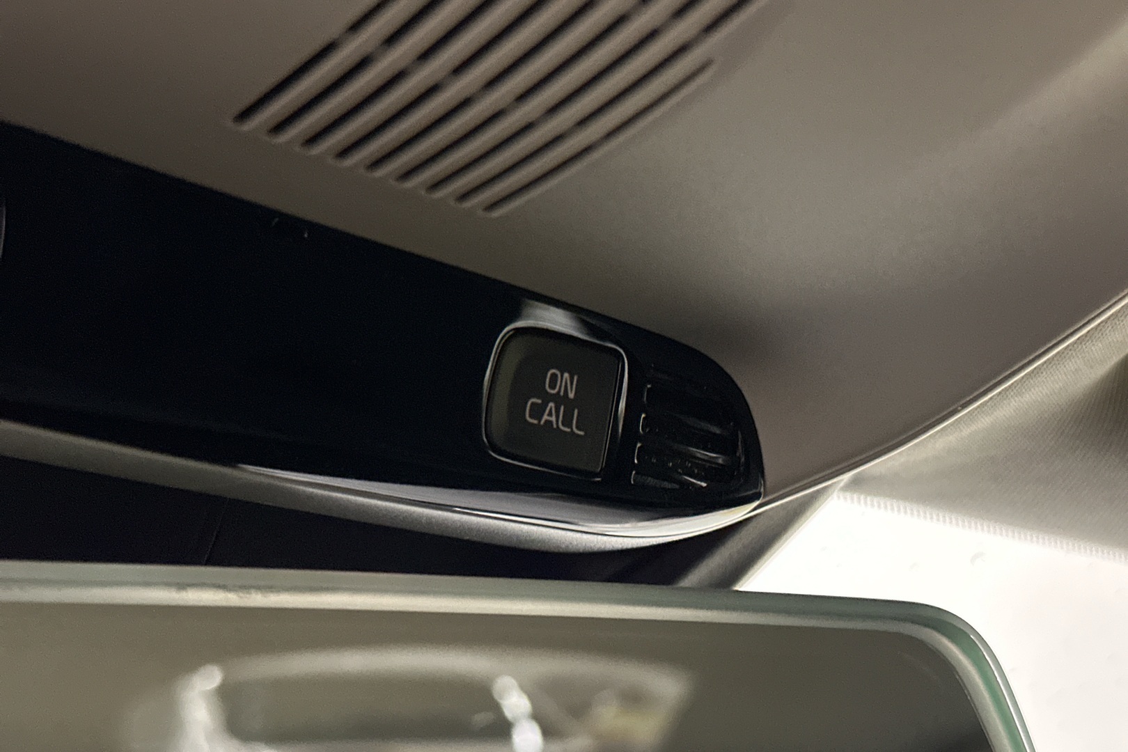 VOLVO V40 18
