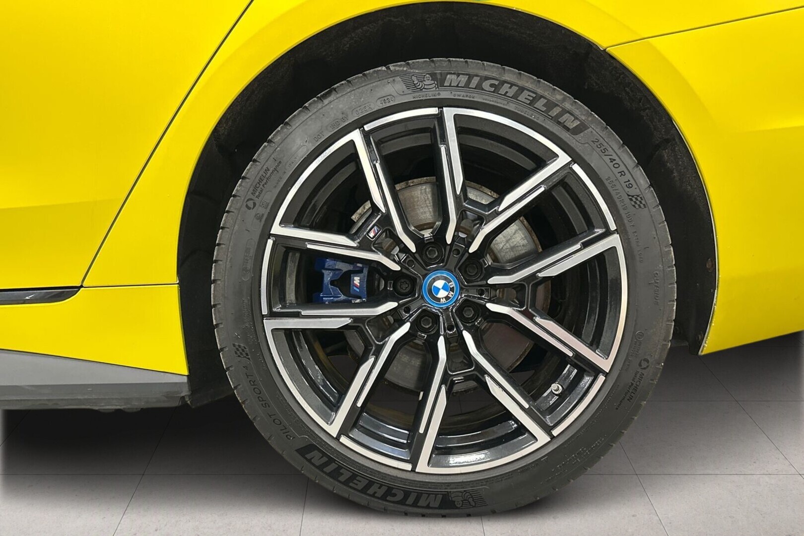 BMW I4 M50 13