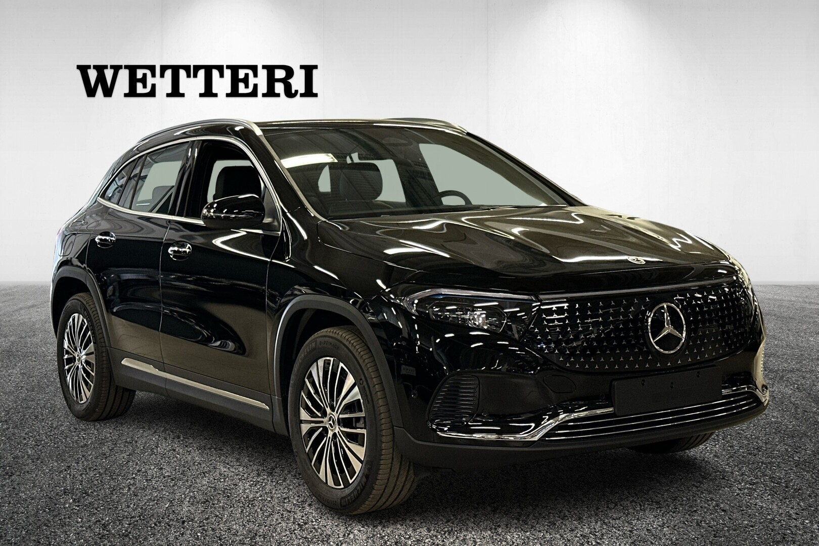 MERCEDES-BENZ EQA 2025
