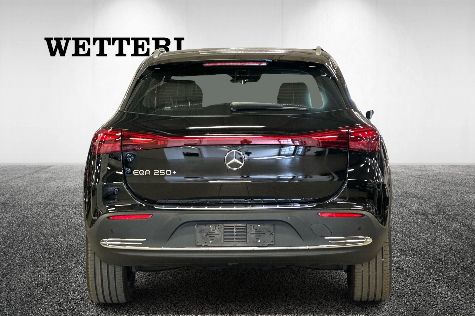 MERCEDES-BENZ EQA 2025
