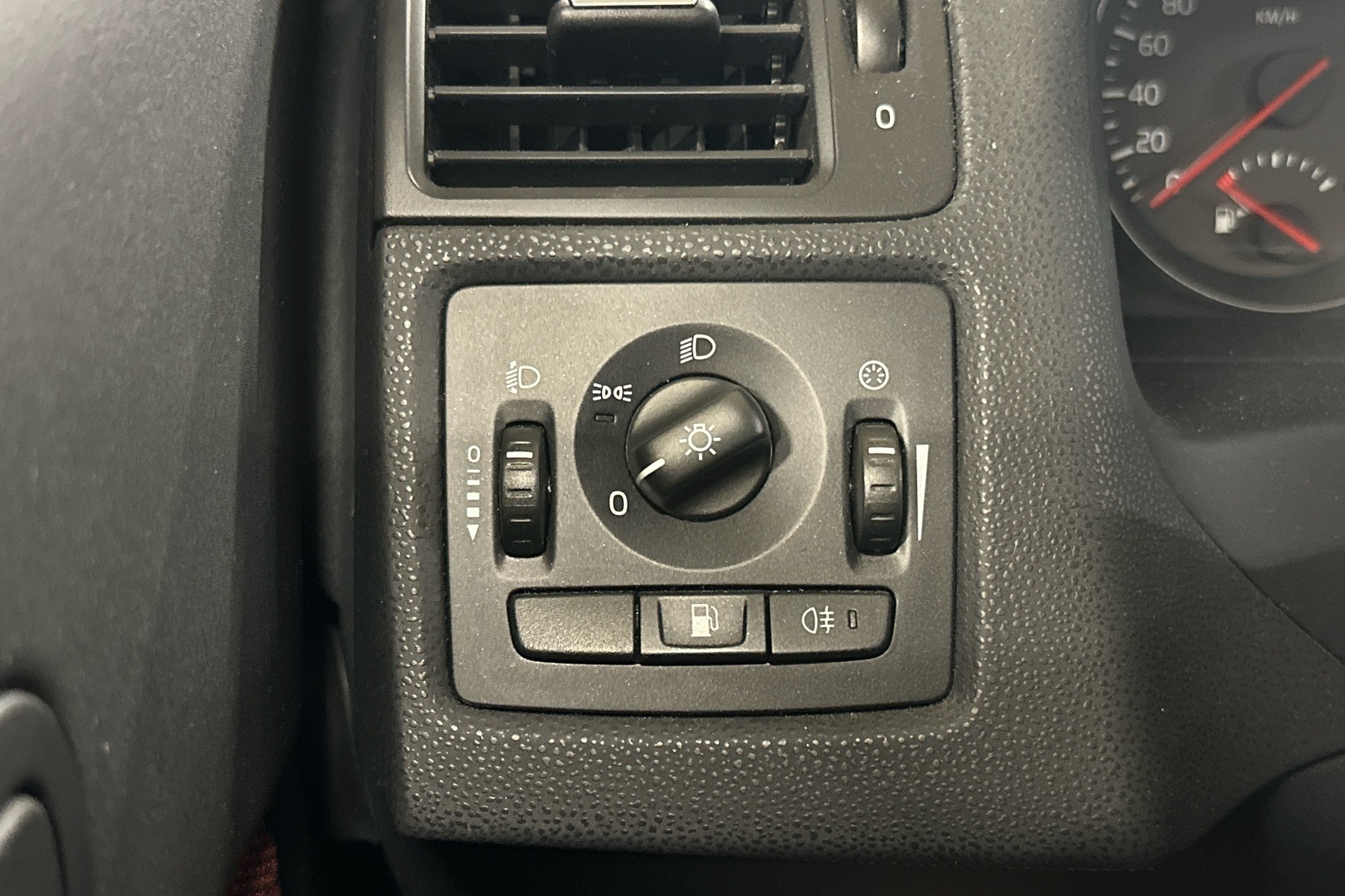 VOLVO C30 2008