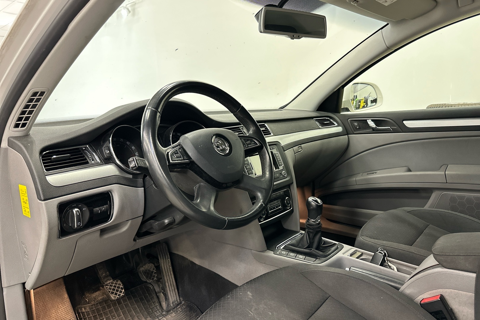 SKODA Superb 2014