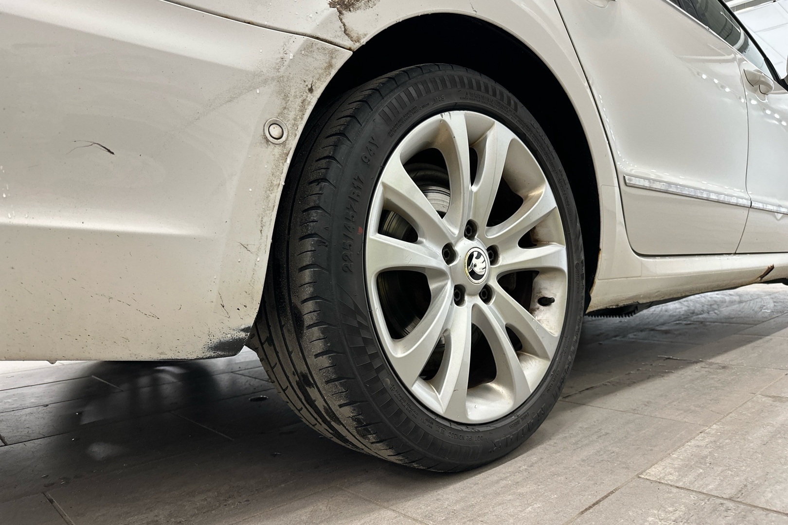 SKODA Superb 2014
