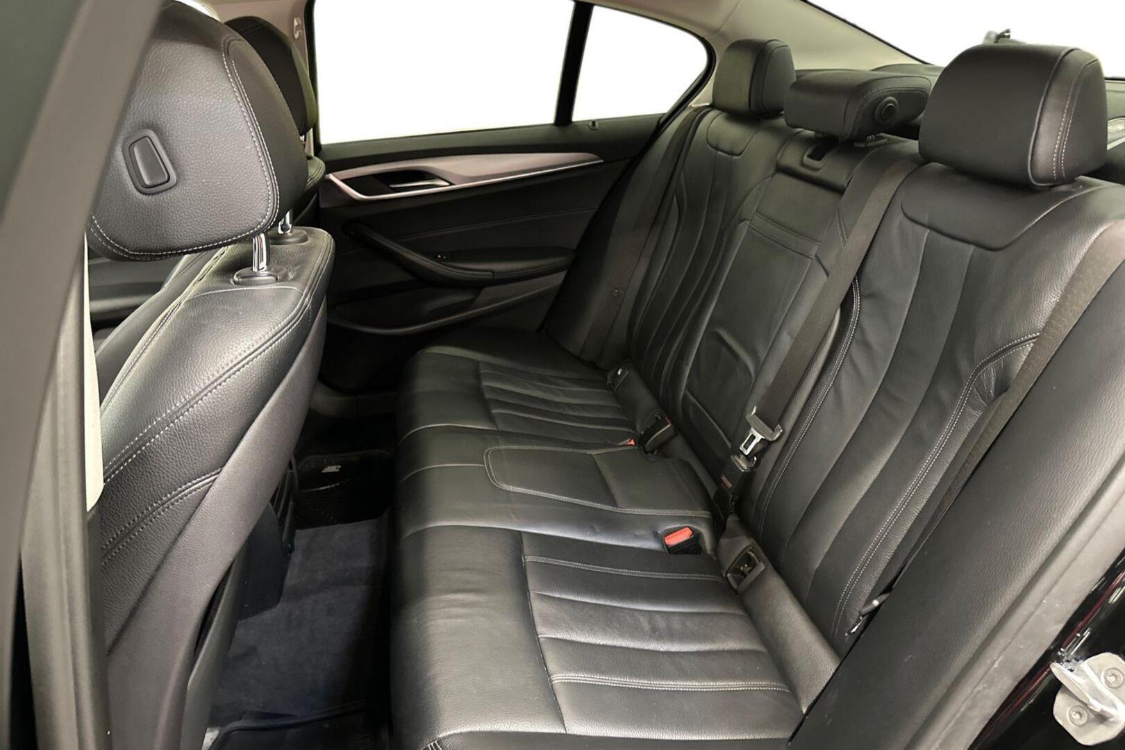 BMW 520 11