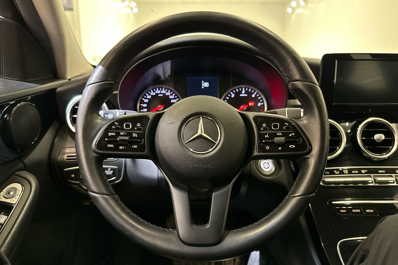 MERCEDES-BENZ C 2019