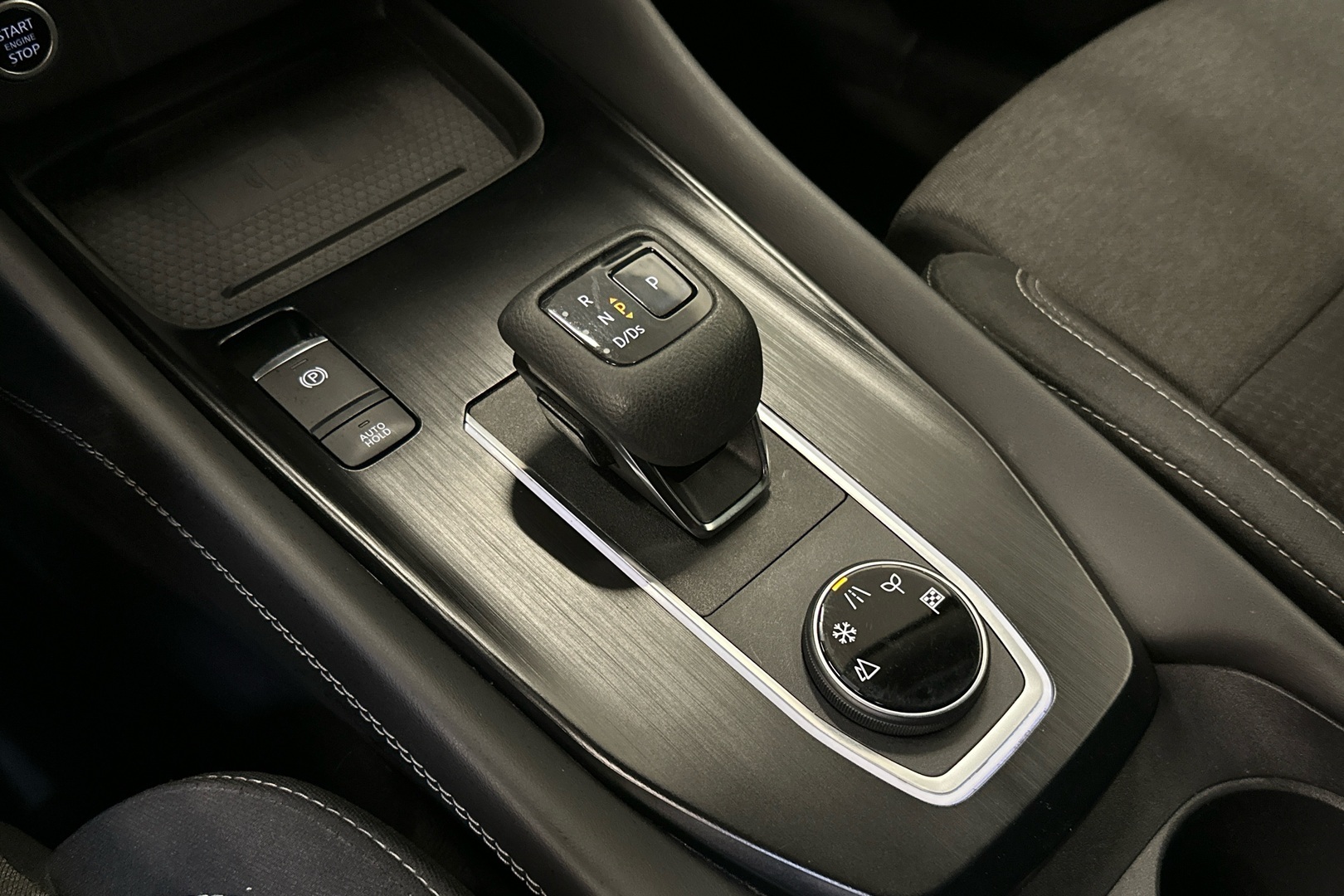 NISSAN Qashqai 2022