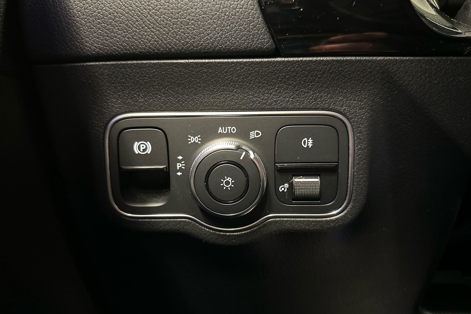 MERCEDES-BENZ GLA 2022