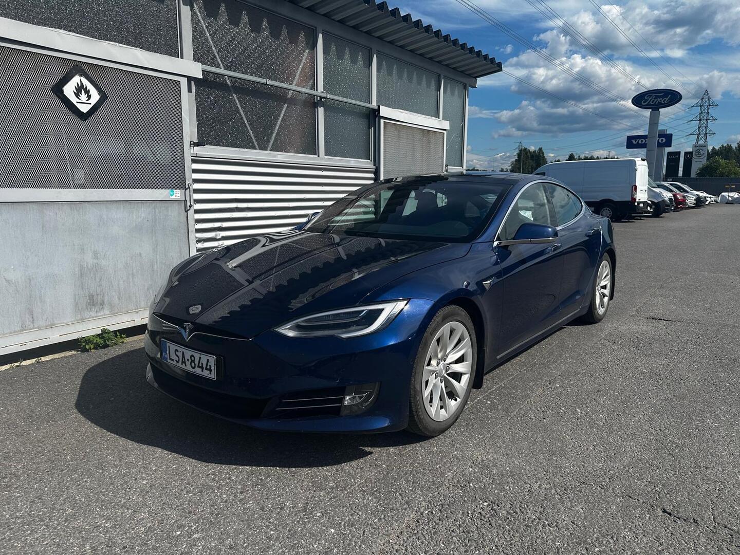 TESLA Model S 2018