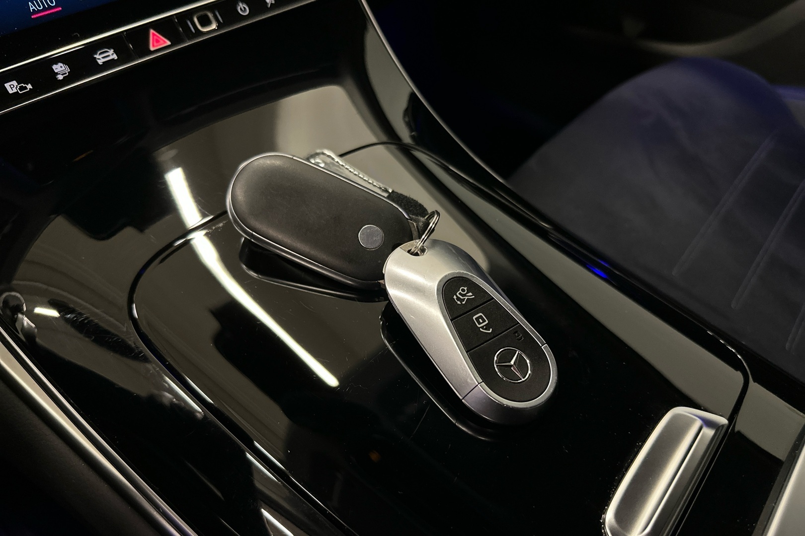 MERCEDES-BENZ GLC 2024