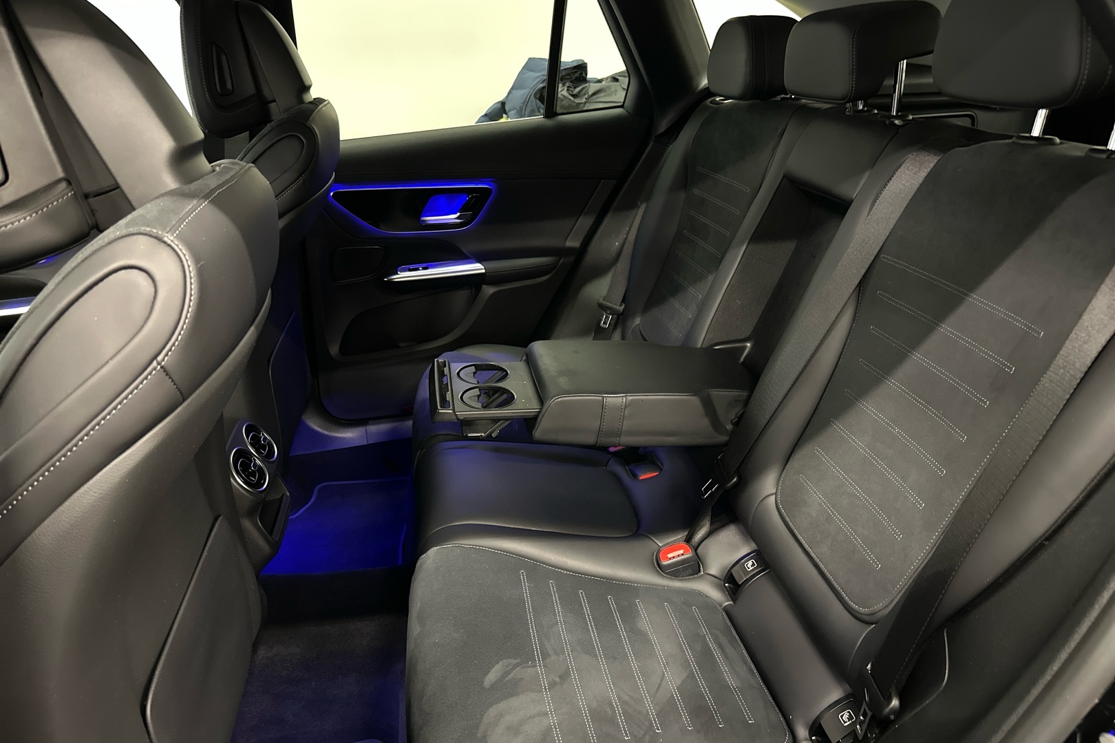 MERCEDES-BENZ GLC 2024