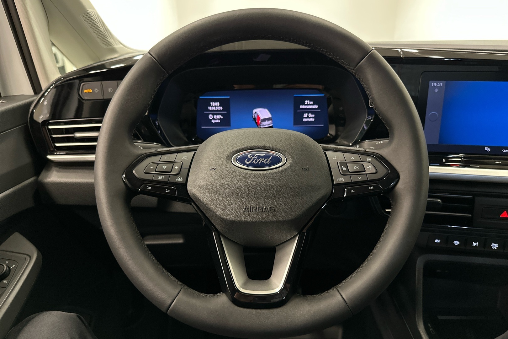 FORD TRANSIT CONNECT 2024