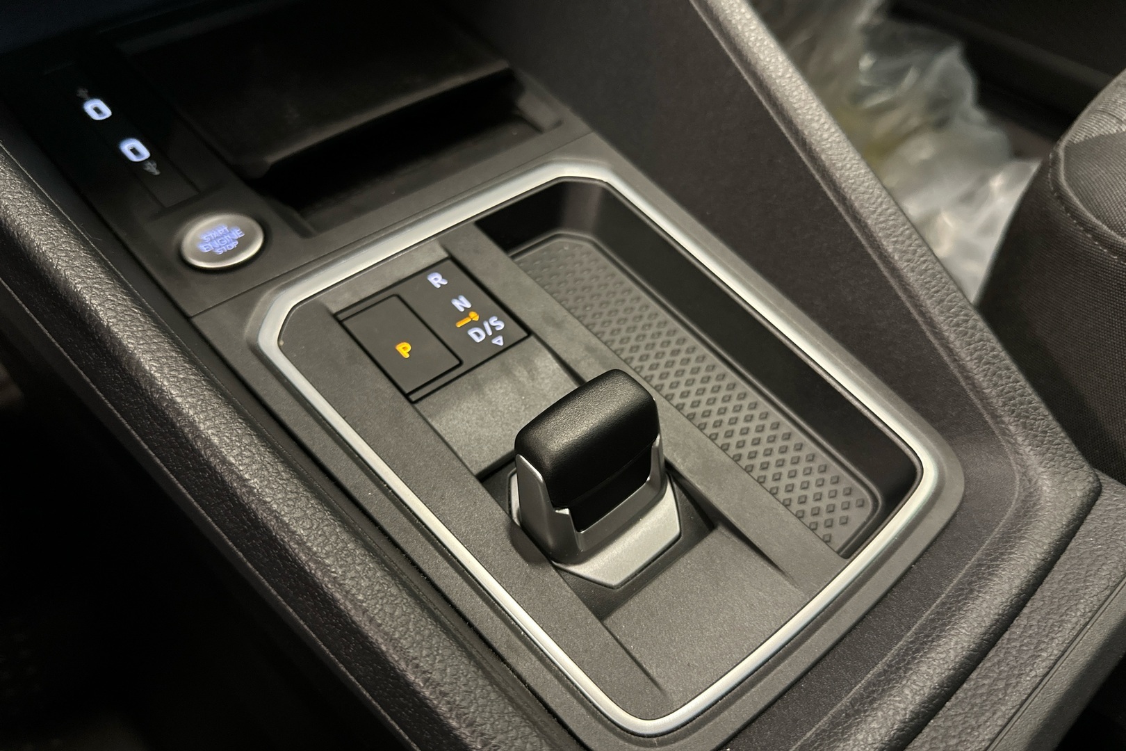 FORD TRANSIT CONNECT 2024