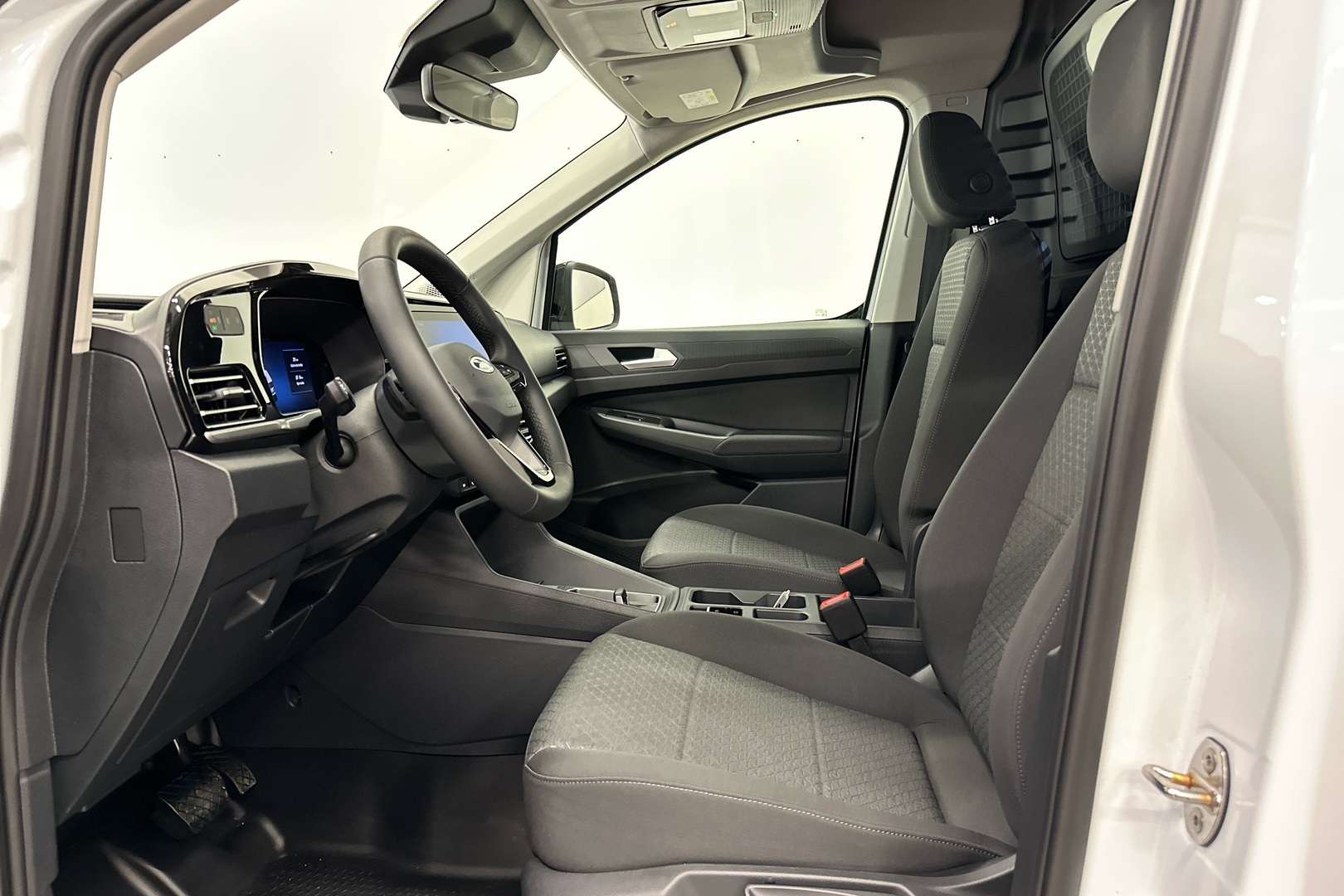 FORD TRANSIT CONNECT 2024