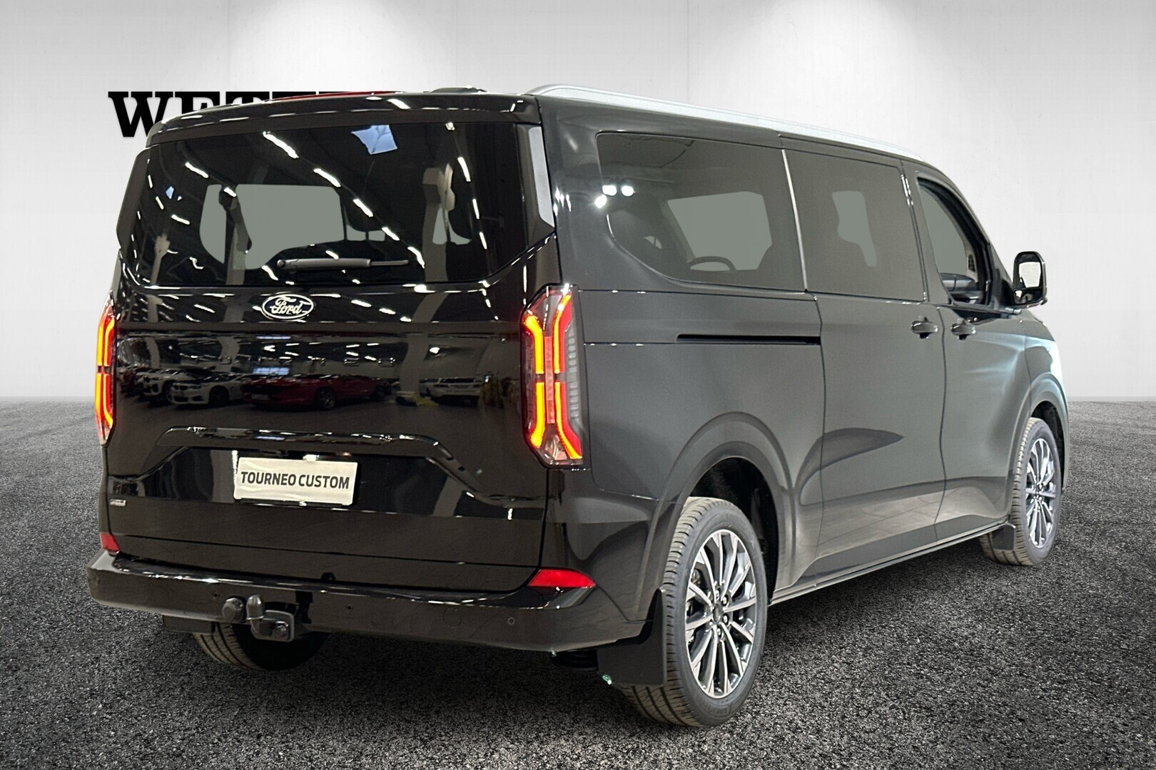 FORD TOURNEO CUSTOM 4