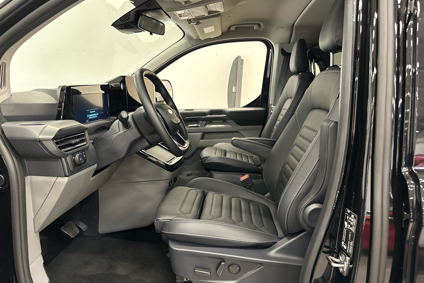 FORD TOURNEO CUSTOM 7