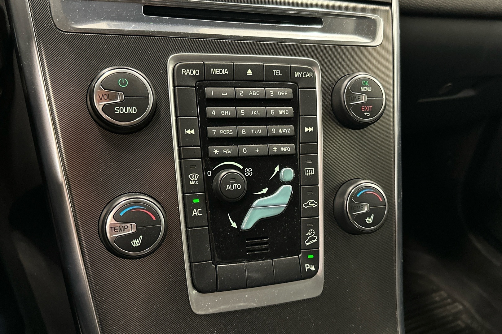 VOLVO XC60 2013