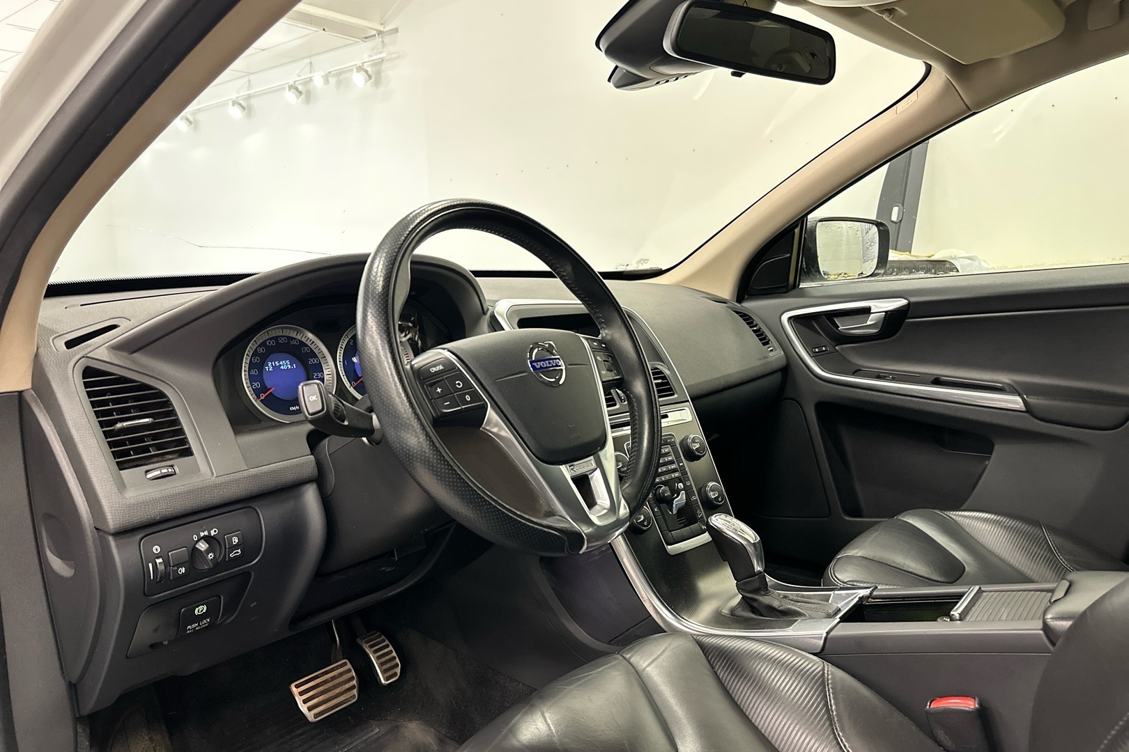 VOLVO XC60 2013