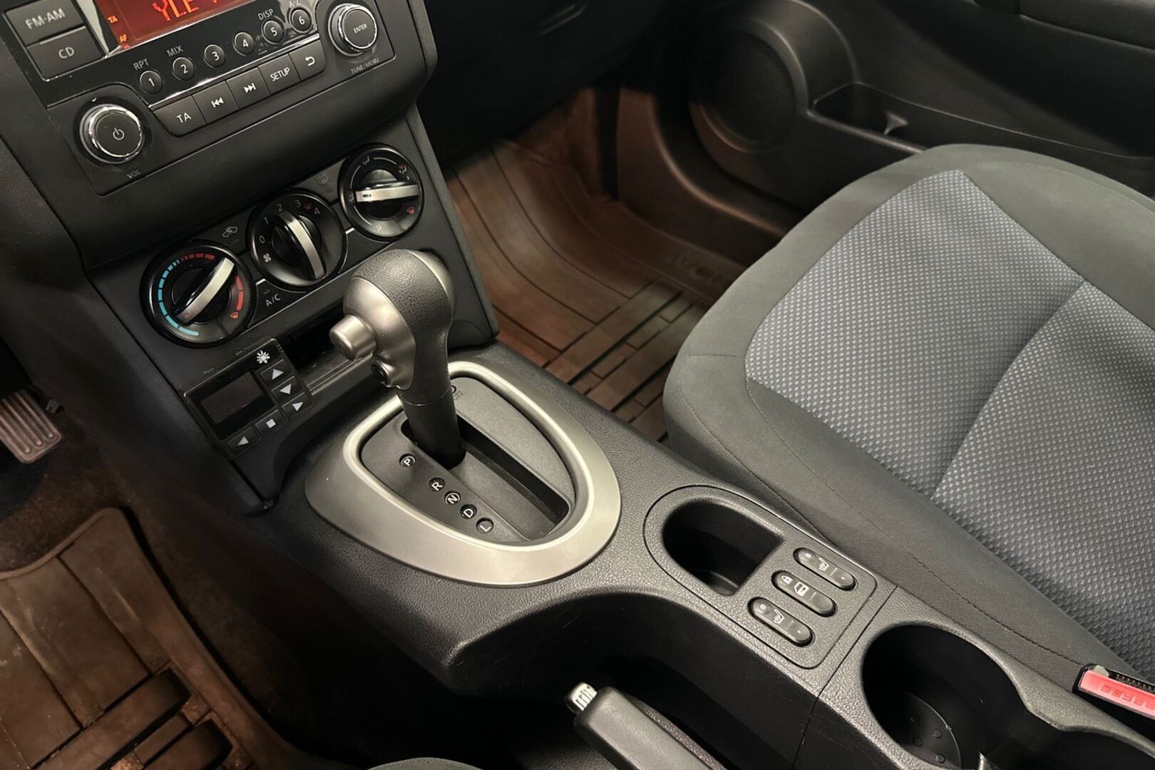NISSAN Qashqai 18