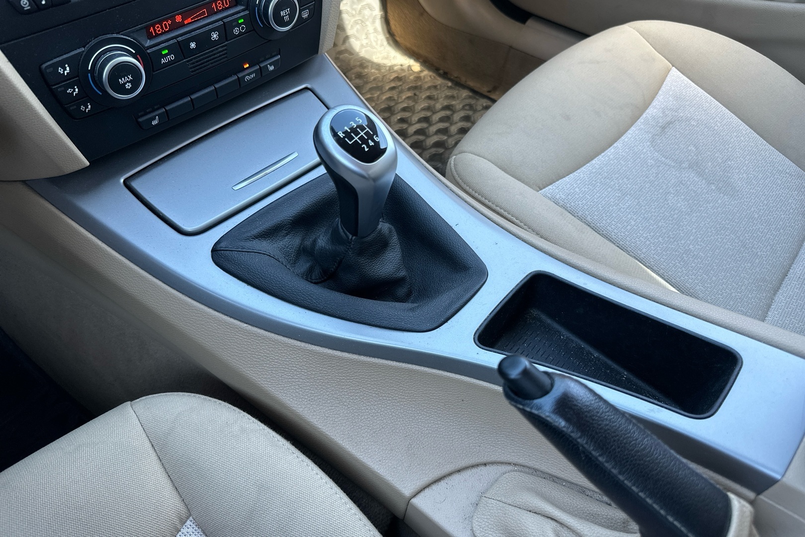 BMW 320 2008