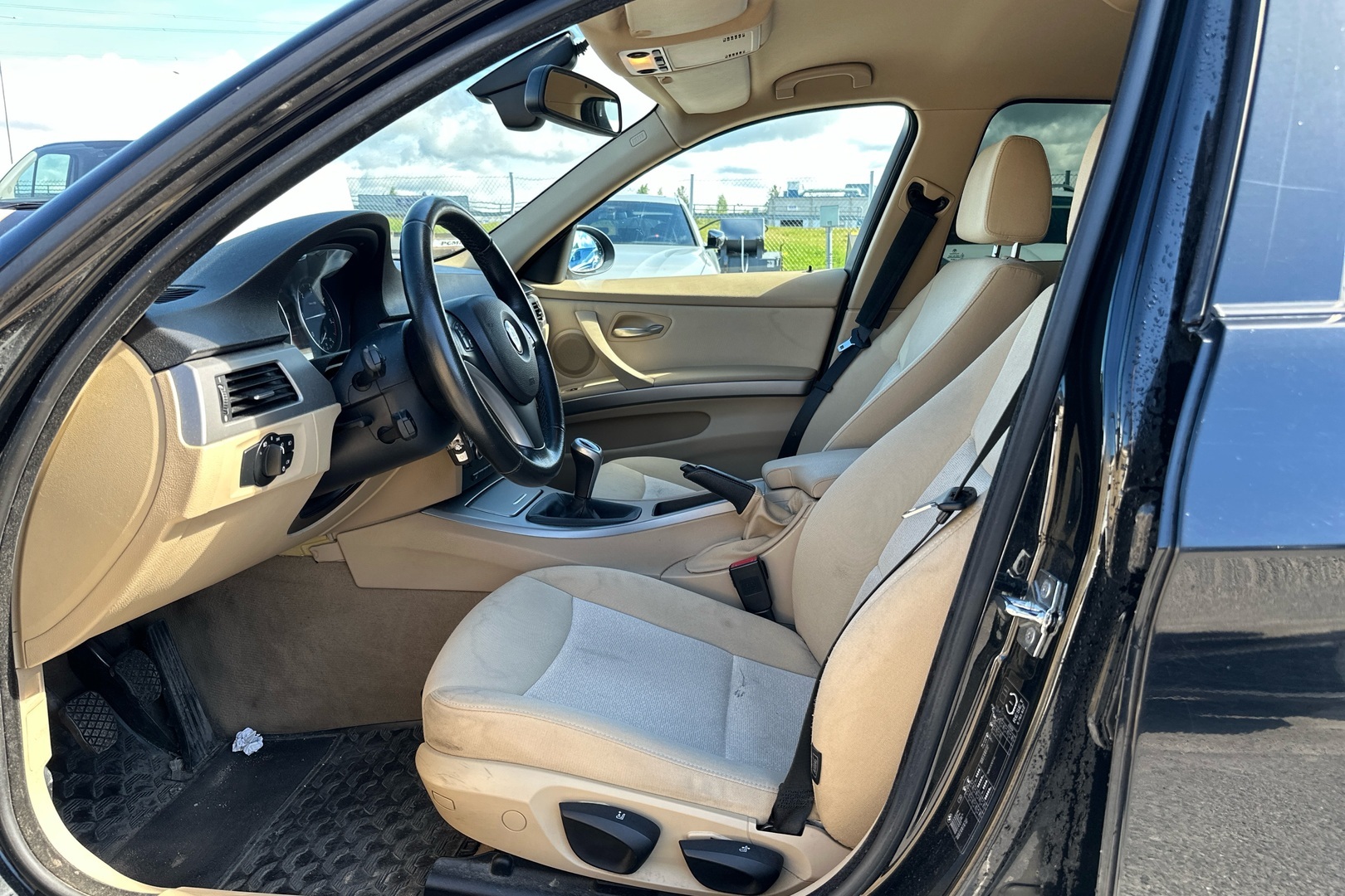 BMW 320 2008