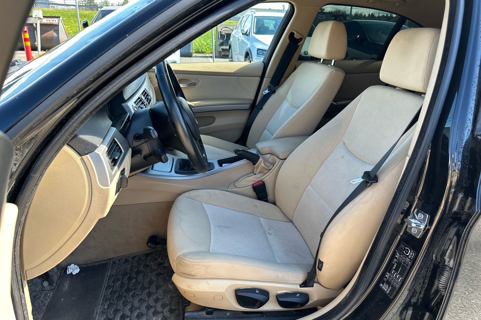 BMW 320 2008